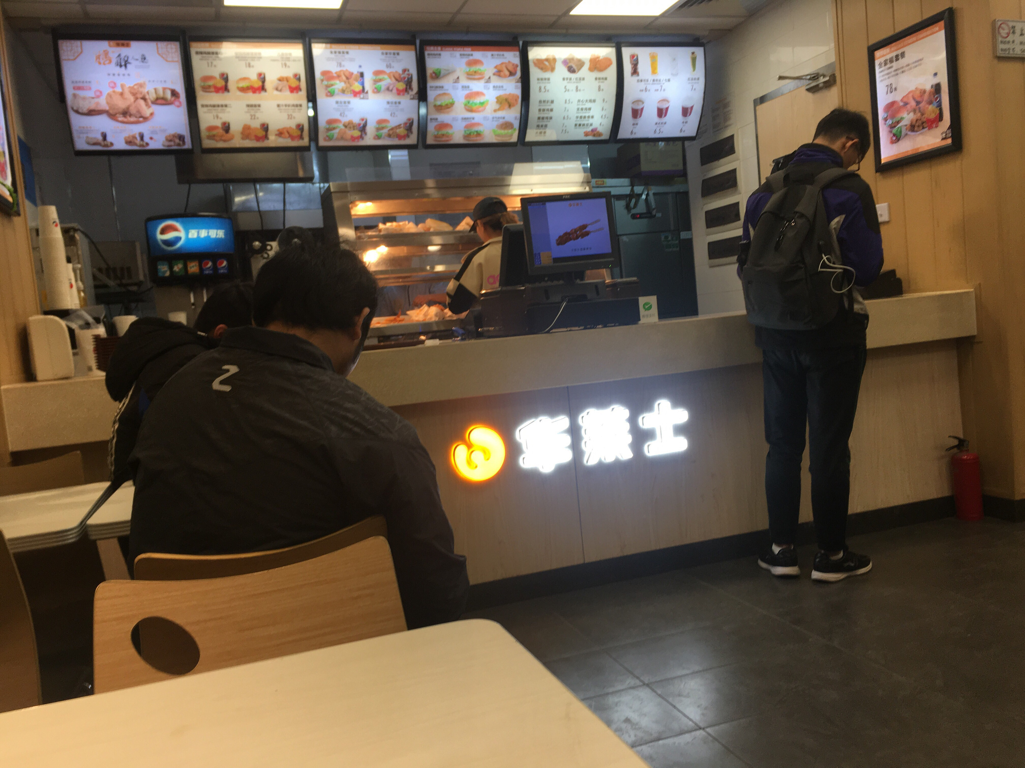 华莱士最新近况，探索品牌新篇章