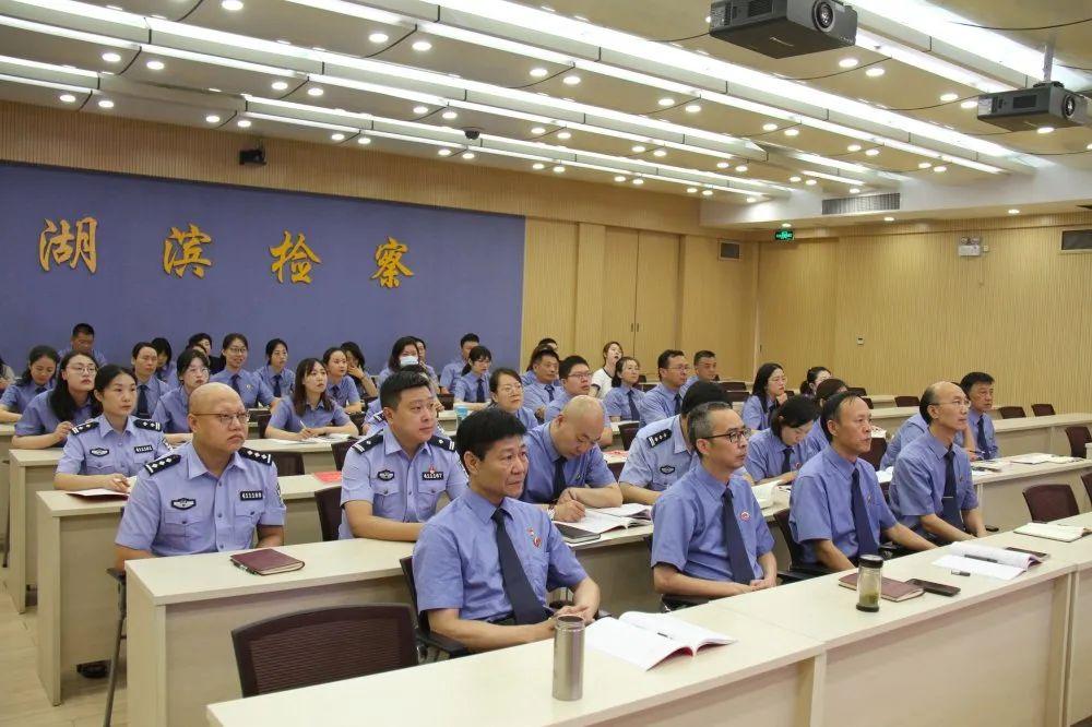 中央8台电视剧频道直播，视觉与情感的盛宴在线观看